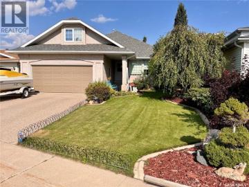 417 4Th Avenue N, Martensville, SK, S0K 2T2 house for...