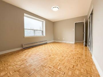 440 Rathburn Road 1 Bedroom Apartment for Rent at 440...