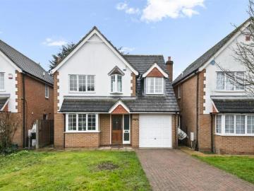 4 bed house for sale