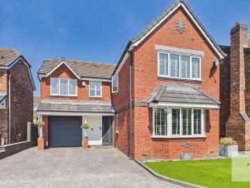 4 bed house for sale