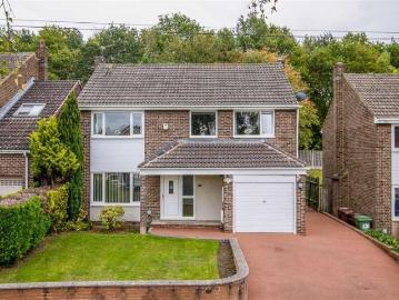 4 bed house for sale