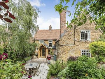 4 Bedroom Character Property For Sale In Wycomb