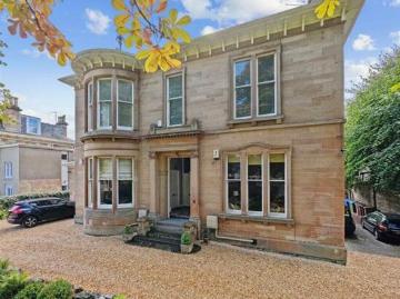 4 Bedroom Apartment For Sale In 345 Albert Drive,...