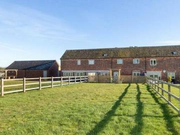 4 bedroom barn conversion for sale in The Willows...