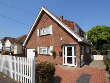 4 bedroom detached house for sale in Burdett Avenue...