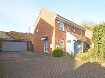 4 Bedroom Detached House For Sale In Orton Waterville