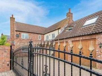 4 Bedroom Detached House For Sale In Laneham, Retford