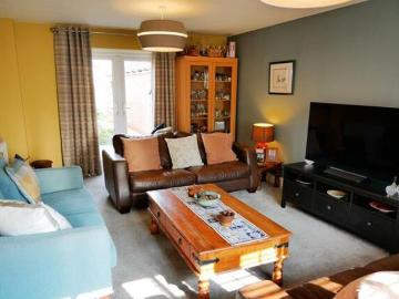4 Bedroom Detached House For Sale In Wroughton
