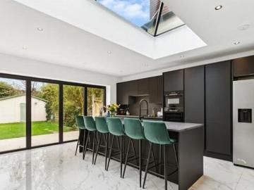 4 Bedroom End Of Terrace House For Rent In Wimbledon, London