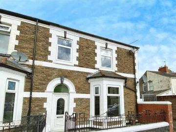 4 Bedroom End Of Terrace House For Sale In Grangetown