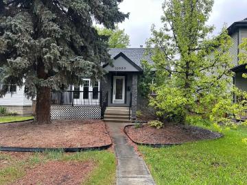 ? ? 4 BEDROOM HOUSE FOR Rent!