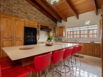 4 Bedroom House For Sale in Glenvista