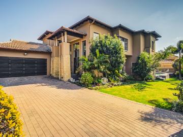 4 Bedroom House For Sale in Thornhill Estate