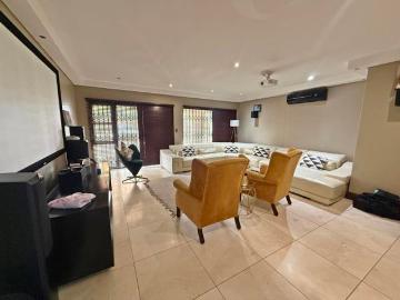 4 Bedroom House in Fauna