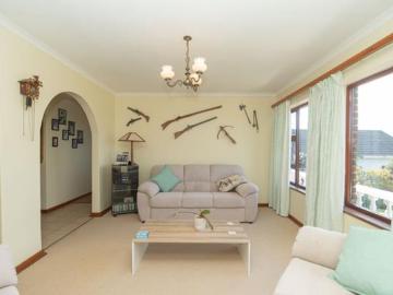 4 Bedroom House in Lovemore Heights