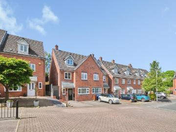 4 bedroom semi detached house for sale