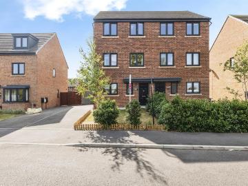 4 bedroom semi detached house for sale