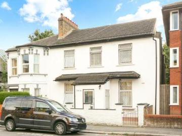 4 Bedroom Semi detached House For Sale In Walthamstow,...