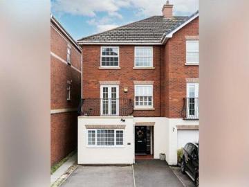 4 Bedroom Semi detached House For Sale In Canton