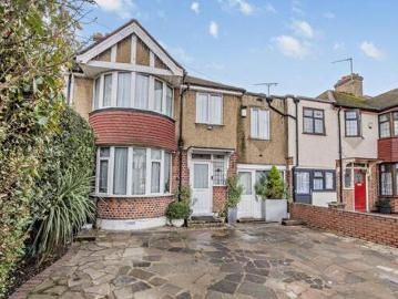 4 Bedroom Semi detached House For Sale In Northwood Hills