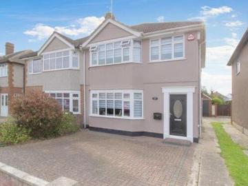 4 Bedroom Semi detached House For Sale In Romford