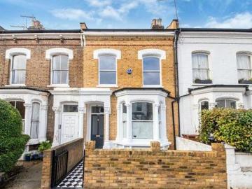4 Bedroom Terraced House For Sale In London