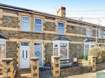 4 Bedroom Terraced House For Sale In Pontyclun, Rhondda...