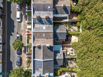 4 bedroom terraced house for sale in Upper North Street,...