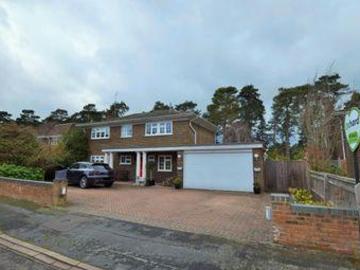 4 Bedrooms Detached house for sale in Hillsborough Park,...