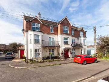 4 Berkeley Mews, 56 Alexandra Avenue