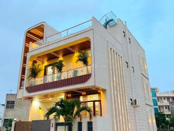 4 BHK Independent House in Gandhi Path West for resale...