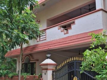 4 BHK Independent House in Neelankarai for resale...