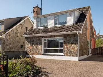 4, Gardenrath Road Lower, Kells, Co. Meath, A82H3N0 is...