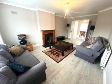 4 room house for rent
