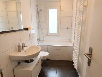 4 Zimmer Wohnung 96m² im Klinikviertel – perfekt für...