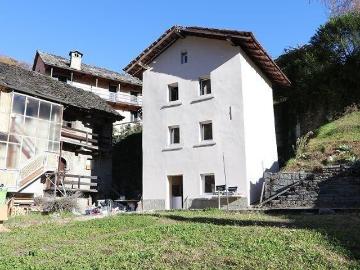 4 Zimmer Haus mit Garten und Rustico zum Ausbauen / 4...