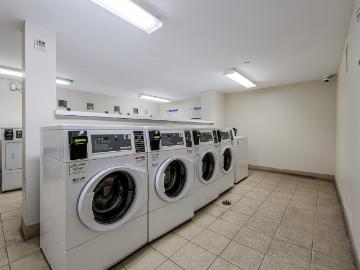 55 Triller Avenue 1 Bedroom Apartment for Rent at 55...