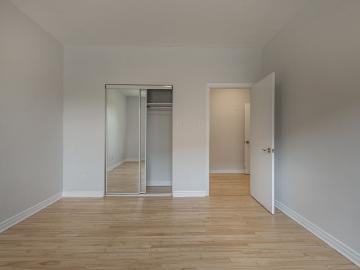 5610, Av. Decelles, 4, Montréal