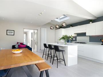 15 Cashel Road, Crumlin, Dublin 12, D12 W2FE – Sale...