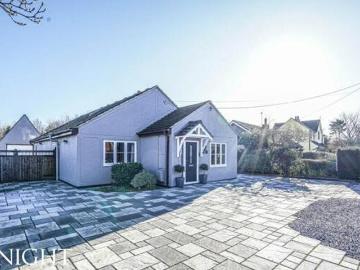5 Bedroom Chalet For Sale In Layer de la haye, Colchester