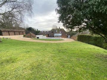 5 Bedroom Detached House For Rent In Salisbury, Hampshire