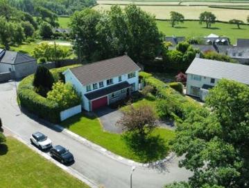 5 Bedroom Detached House For Sale In Colwinston