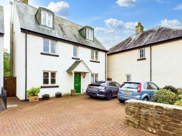 5 Bedroom Detached House For Sale In Chillington,...