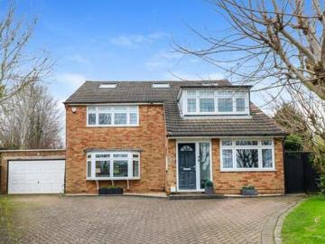 5 Bedroom Detached House For Sale In Abbots Langley, Herts