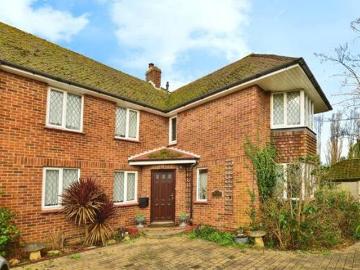 5 Bedroom Detached House For Sale In Ashford, Kent