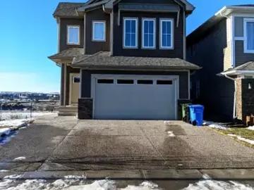5 Bedroom House Calgary AB 104257165