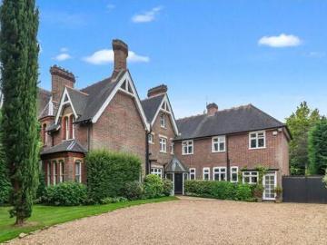 5 Bedroom House For Sale In Watford, Hertfordshire