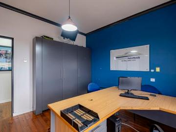 5 Bedroom House in Newton Park