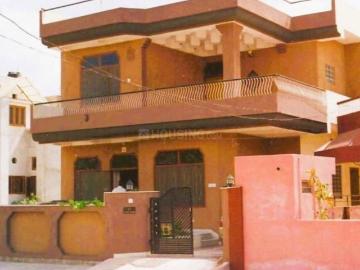 5 BHK Independent House in Malviya Nagar for resale...