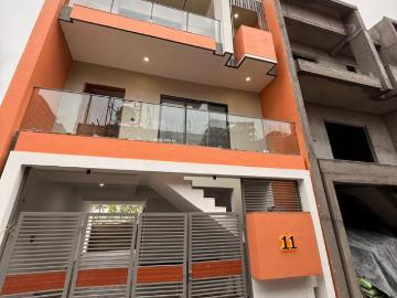 5 BHK Independent House in New Althan for resale Surat....